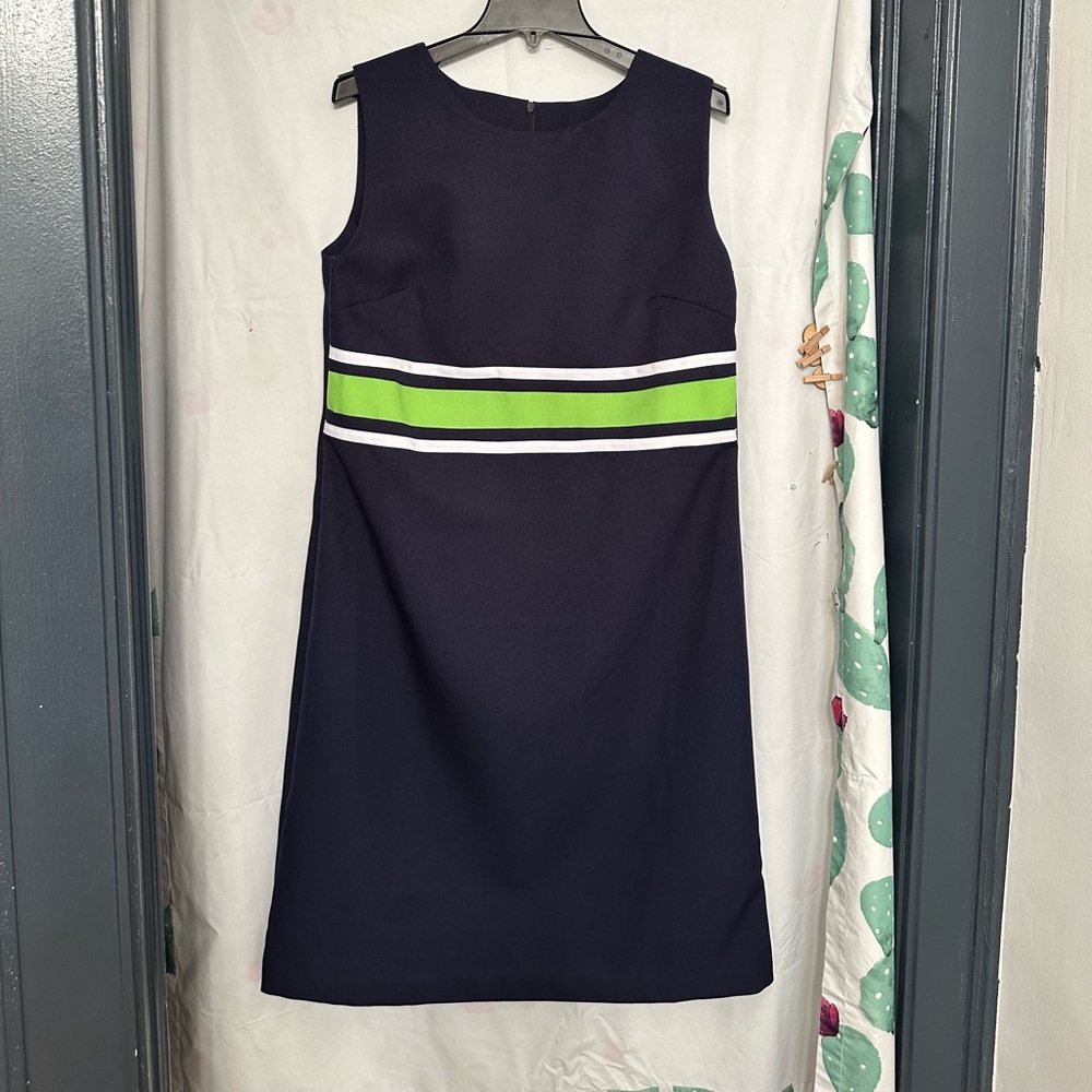 Signature Collection Vicki Wayne Petite Navy Blue Sleeveless Sheath Dress 10/16